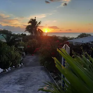 https://soleil-couchant.comcaribbean.com
